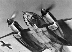 he-111 en vuelo vista inferior