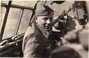 Bf-110-tail-gunner-from-3.SKG-210-Bjelgorod-1941-300x197